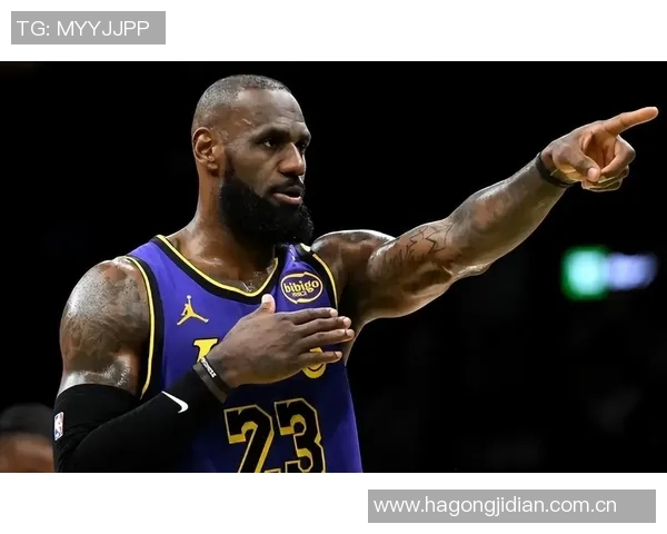 老詹缺席训练卢卡强调场下默契的重要性与细节讨论