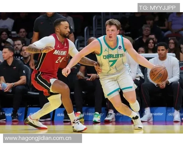 克尼佩尔表现出色4号秀16投9中砍下全队最高24分并贡献5个前场篮板 克尼佩尔表现出色4号秀16投9中砍下全队最高24分并贡献5个前场篮板