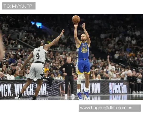 科尔赞库里状态出色节奏与体能均表现优异 科尔赞库里状态出色节奏与体能均表现优异